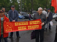 Заместитель Зюганова встретился с Андреем Бочаровым и пообещал поддержку подсудимому Паршину