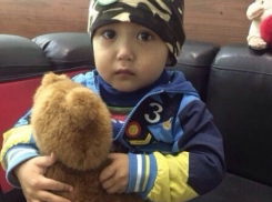 Волгоградцев просят помочь в розыске родителей потерявшегося в Москве малыша 