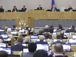 В Волгограде говорят о вероятном отказе от мандатов двух депутатов Госдумы