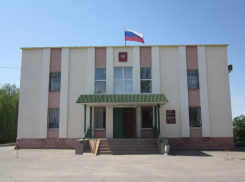 Под Волгоградом на пляже устроили массовую драку с поножовщиной