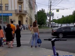 «Это Медведев?»: кортеж попал на видео в Волгограде