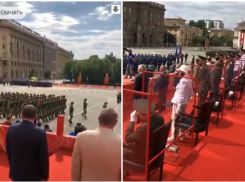 Андрей Малахов показал Парад Победы в Волгограде с трибуны для ВИП-персон