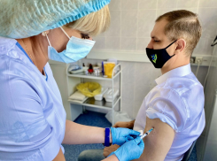 На Гремячинском горно-обогатительном комбинате стартовала ревакцинация