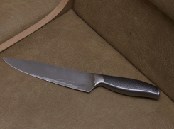 80-летнего волгоградца посадили на 6 лет за многочисленные ножевые ранения соседке по даче