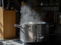 Горячую воду отключат жителям двух районов Волгограда после выходных