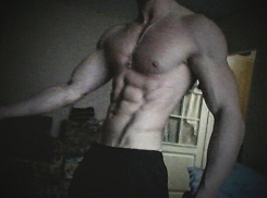 Волгоградские мужчины предпочитают женщин, похожих на парней-бодибилдеров