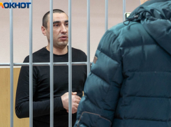 Помилованного президентом за убийство вагнеровца в атмосфере секретности судят за угрозы судье в Волгограде