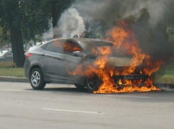 В Волгограде разыскивают поджигателей новенького Hundai