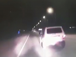 Полицейская погоня со стрельбой за угнанной «Нивой» под Волгоградом попала на видео