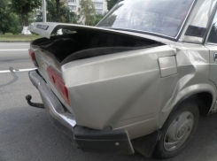 На юге Волгограда в столкновении двух «ВАЗов» пострадал 4-летний ребенок и женщина