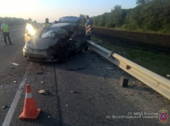 57-летний водитель Daewoo Matiz погиб в столкновении с грузовиком на волгоградской трассе