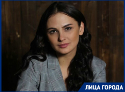 «Театр - та сфера, которая страдает больше всего»: актриса волгоградского НЭТа Тамара Конопатова о месяцах простоя без выступлений