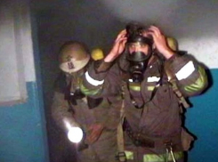 Девятиэтажка загорелась в центре Волгограда