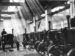 Календарь: 23 ноября 1935 года – Сталинградцы установили рекорд по производству тракторов
