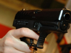 Подростки обстреляли движущийся трамвай на севере Волгограда