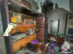 Иконы уцелели в сгоревшей квартире с трупом в Волгограде