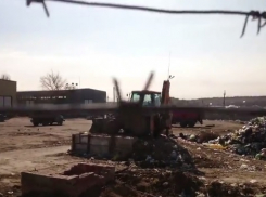 В Городище на территории базы устроили незаконную свалку