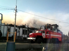Спасатели потушили таунхаус в Советском районе Волгограда