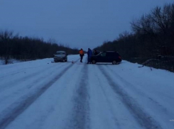 11-месячный мальчик пострадал в столкновении отечественных легковушек в Михайловке 