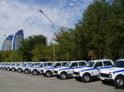 Районным участковым в Волгоградской области вручили 50 новых авто