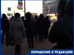 Уедут, но не все: волгоградцы замерзают на остановках