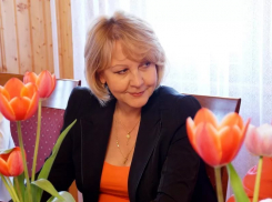 Депутат Госдумы, акушер-гинеколог Татьяна Цыбизова увидела в Волгограде фальсификацию истории