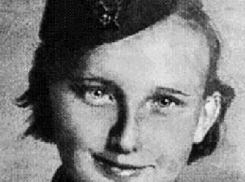 5 сентября 1942 года - 12-летняя разведчица Сталинграда награждена медалью «За отвагу»