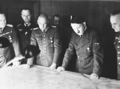 24 сентября 1942 года – из-за провала операции по захвату Сталинграда Гитлер сместил генерал-полковника Гальдера