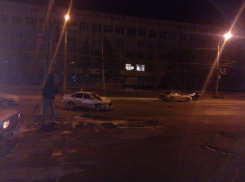 В Волгограде лихач расшиб голову, протаранив Kia 