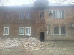 На юге Волгограда обрушилась стена многоквартирного дома 