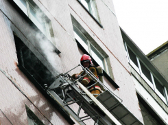 На юге Волгограда из многоэтажки эвакуировали 30 человек