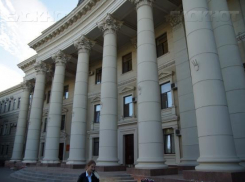 Конфликт политических группировок в Волгограде близок к открытому противостоянию