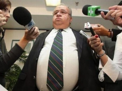 Комитет экономики Волгоградской области потратит на еду почти полмиллиона бюджетных денег