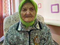106-летняя волгоградка привилась от COVID-19