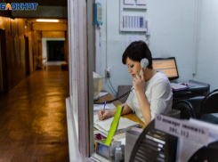  В Волгограде родственник зарезал женщину: ее пытались спасти в реанимации