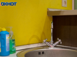 Горячая вода пропала на юге Волгограда 