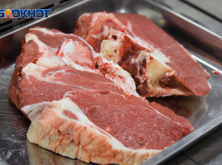 В соцучреждениях Волгограда кормили «бессмертным» мясом