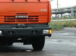 17-летняя пассажирка маршрутки №56 пострадала в ДТП с КамАЗом на севере Волгограда 