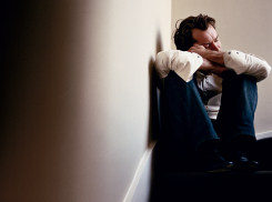 Двое жителей Волгоградской области найдены повешенными