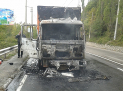 В Волгоградской области водитель КамАЗа погиб от удара током