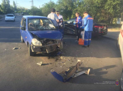 Водитель Kia Rio отправил в больницу трех волгоградцев на китайском BYD