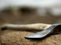 Хуторянин зарубил возлюбленную топором за измену под Волгоградом 