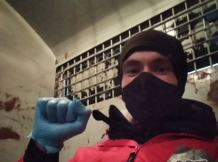  В Волгограде во время несанкционированного митинга сторонников Навального задержали депутата-коммуниста Илью Кравченко