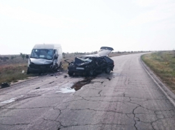 Крупное ДТП на трассе Волгоград-Астрахань: 2 погибли, 2 пострадали
