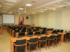 Волгоградские депутаты «распилят» 2 миллиарда рублей