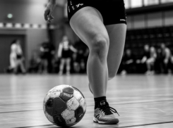 Волгоградские гандболистки начали новый год с победы над аутсайдерами