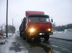 Из-за плохой дороги в Волгоградской области не будут ездить тракторы и фуры