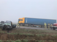 Увеличилось число жертв в автокатастрофе с фурами под Волгоградом