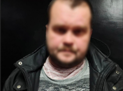 Разбойника с перцовым баллончиком задержали в Волгограде по горячим следам