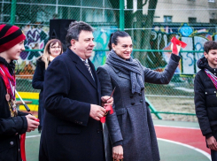 В Волгограде открыли шестую спортплощадку по проекту Елены Исинбаевой 